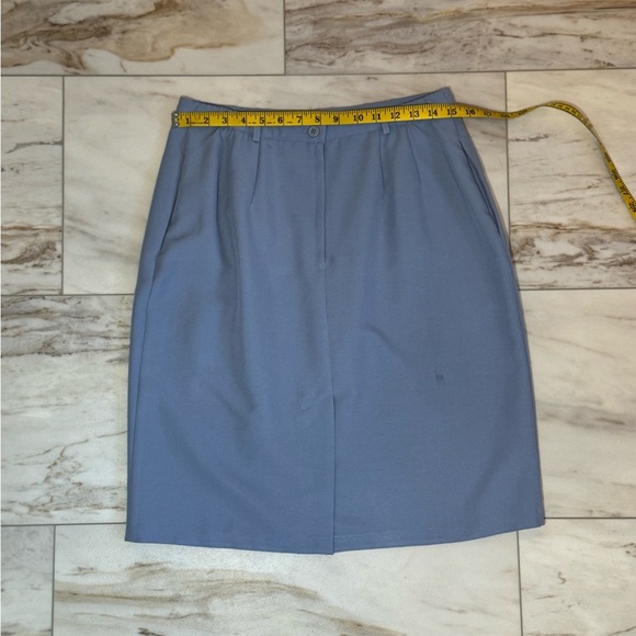 Liz Baker Petite Light Blue Skirt Suit Set – Size 12P & 14P - Picture 10 of 12